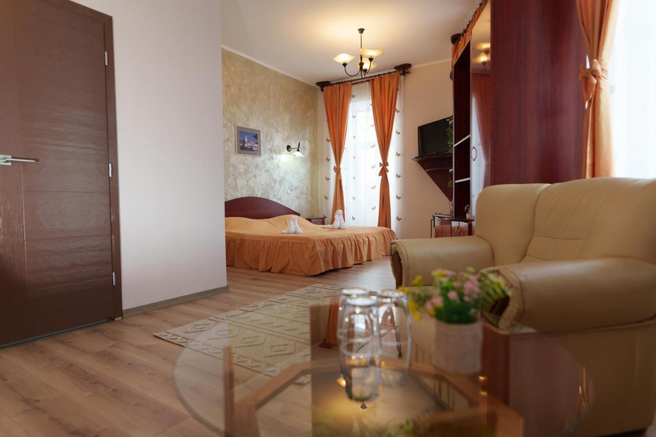 Hotel Rubin*** Gheorgheni  Bagian luar foto