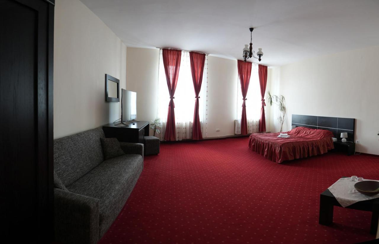 Hotel Rubin*** Gheorgheni  Bagian luar foto